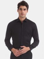 70% Off on Excalibur & Gap Topwear Starts from Rs. 239- Myntra