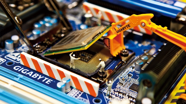 What Motherboard Do I Have - Find Out Hardware Infomation & Download Latest Drivers