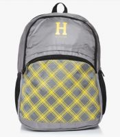 tommy hilfiger backpack jabong